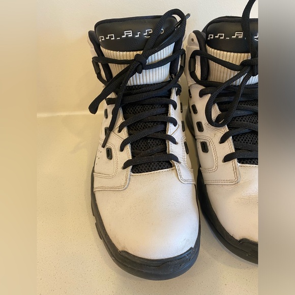 Nike Air Jordan 6-17-23 Motorsports Black & White with Music Note Tongue Size 10 - Picture 2 of 15